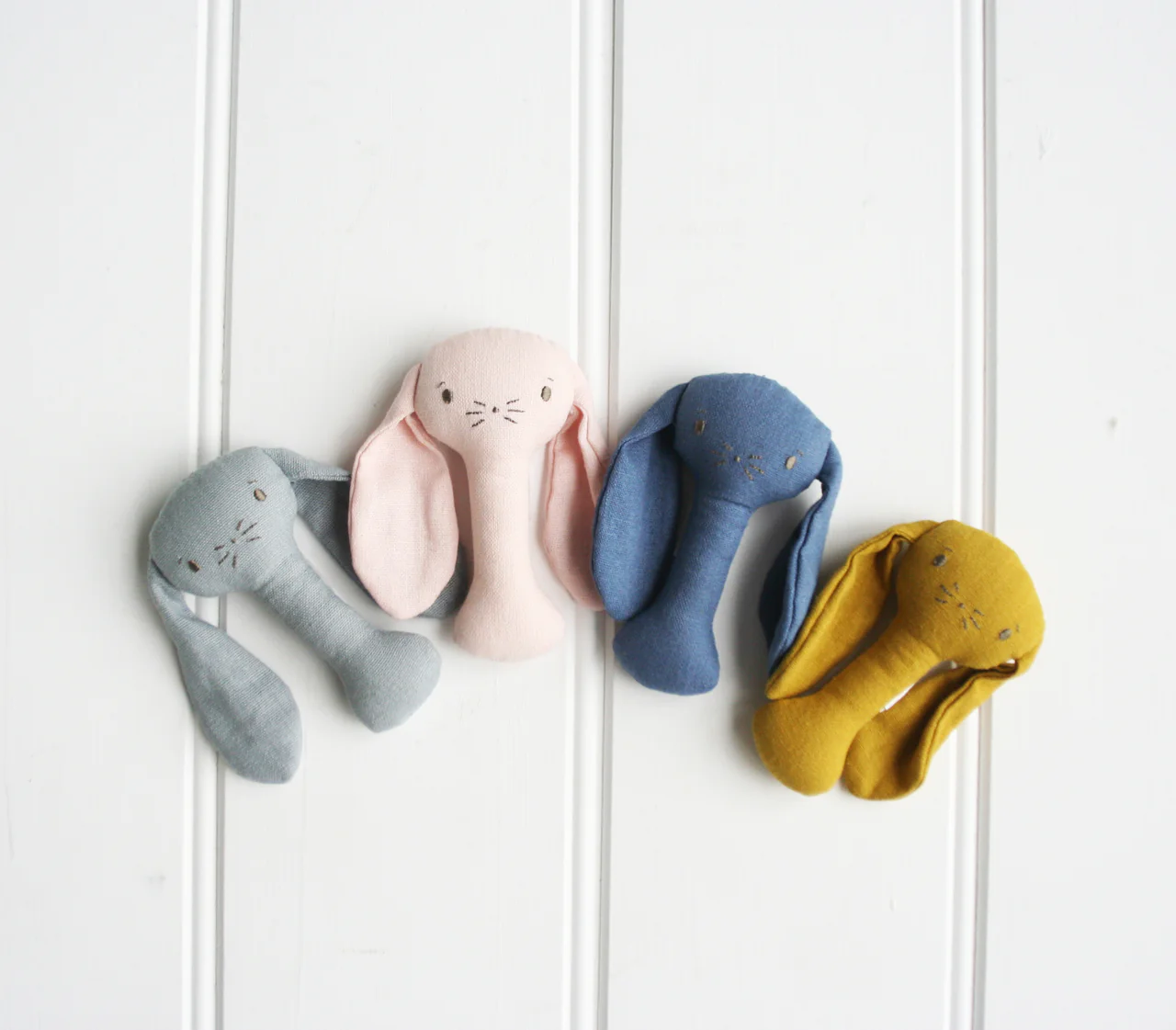 Bobby Bunny Stick Rattle - Image 3