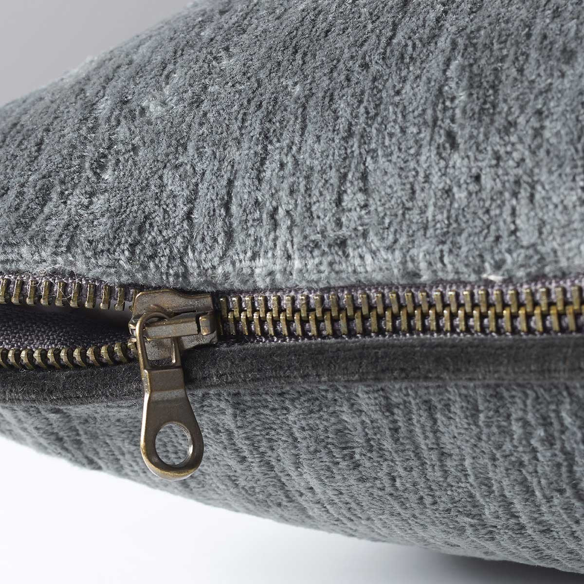Iosis Boromee Accent Pillow - Image 9