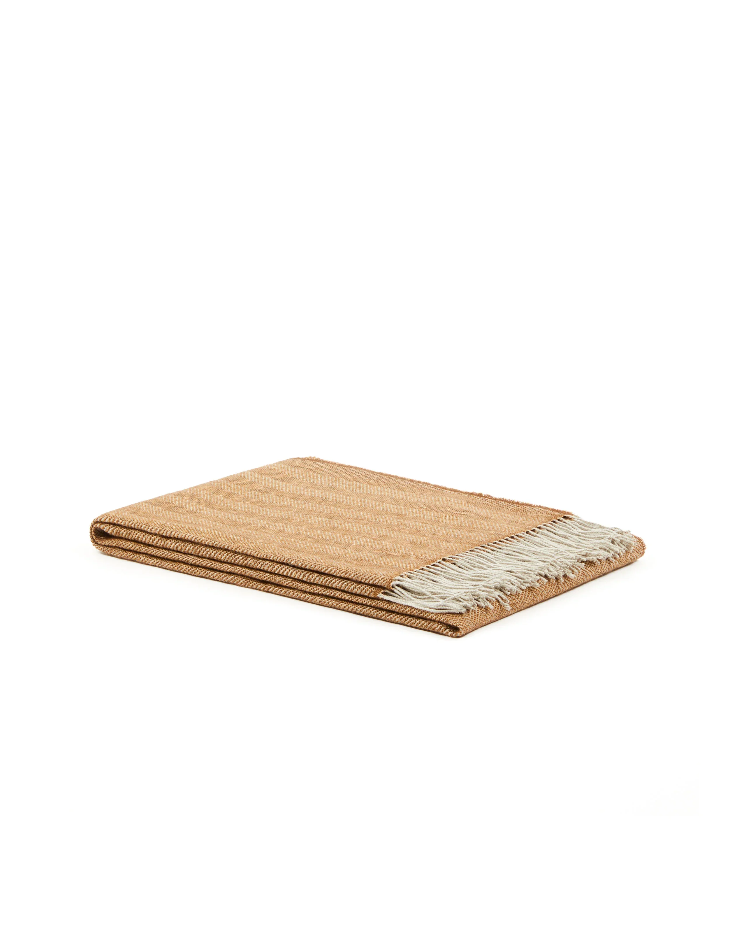 Calais Throw - Image 3