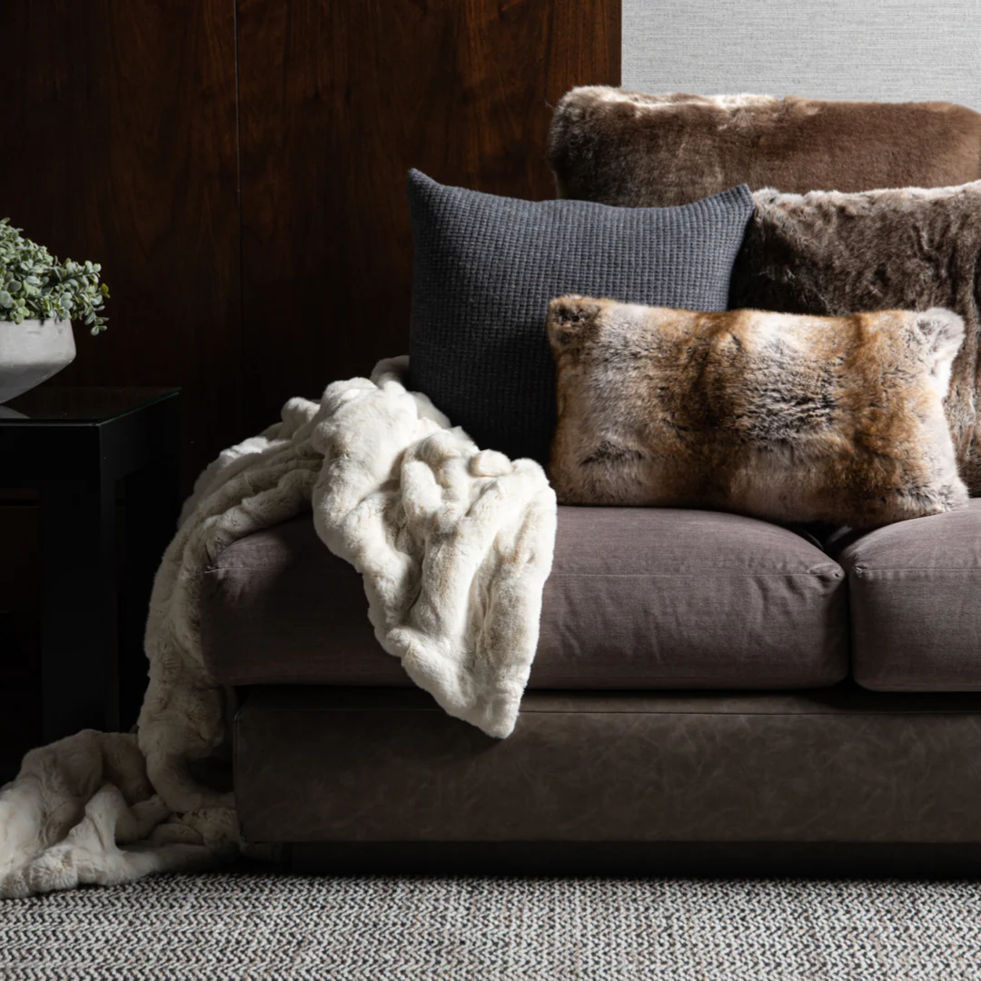 Fabulous Furs Couture Ivory Throw - Image 2