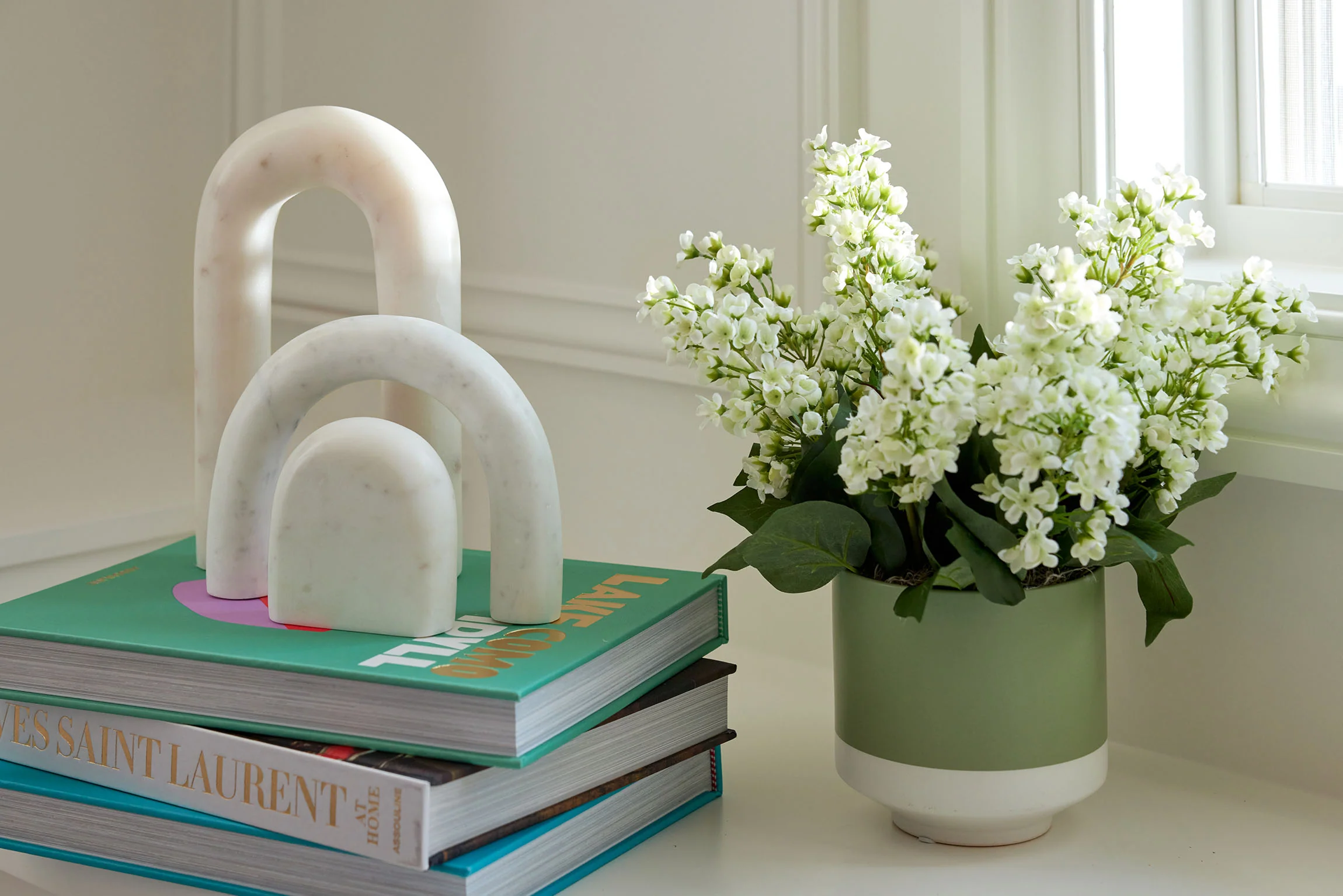 DH Bouvardia Green Floral Pot - Image 2