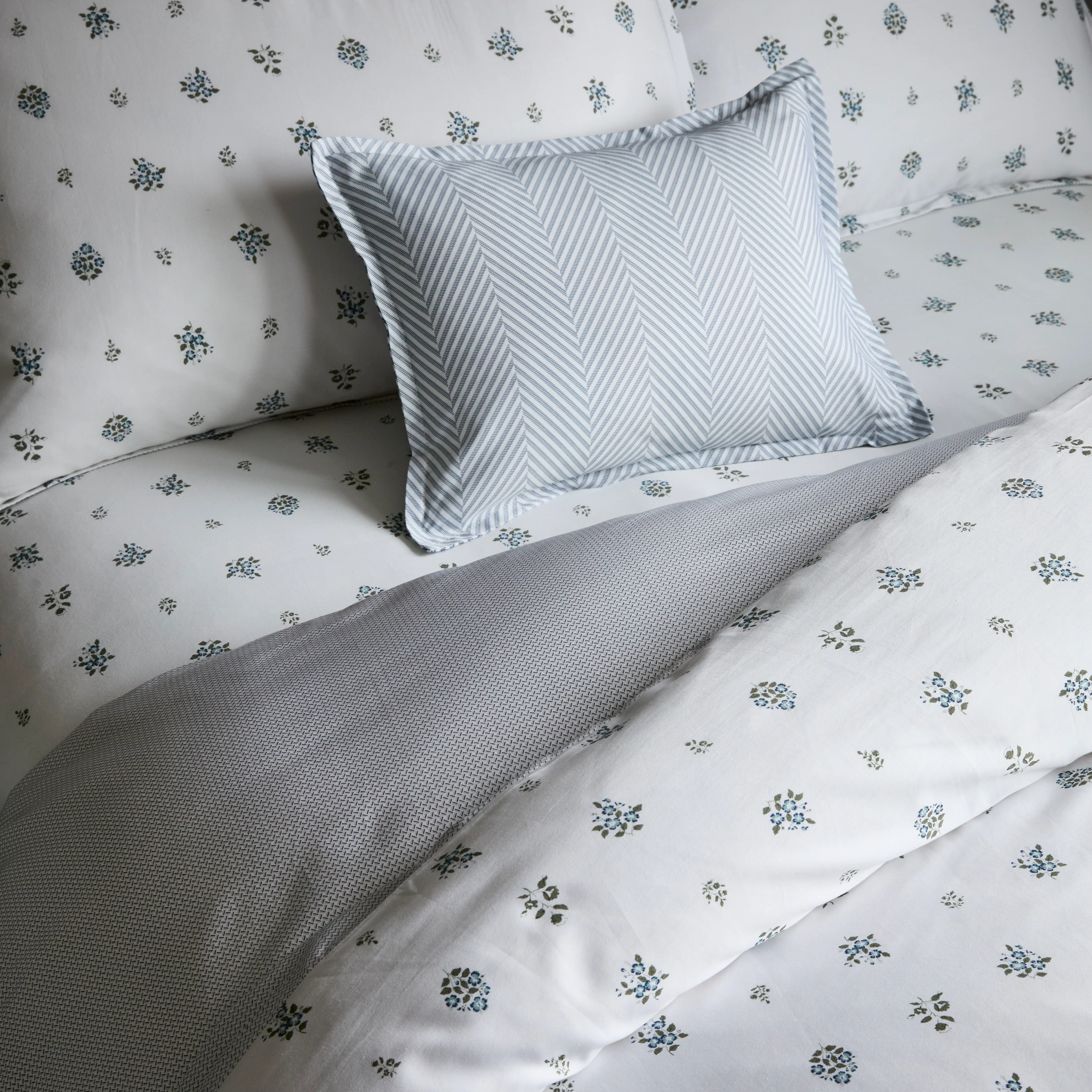 DH Feuille Bluer Linen Set 4PC - Image 3