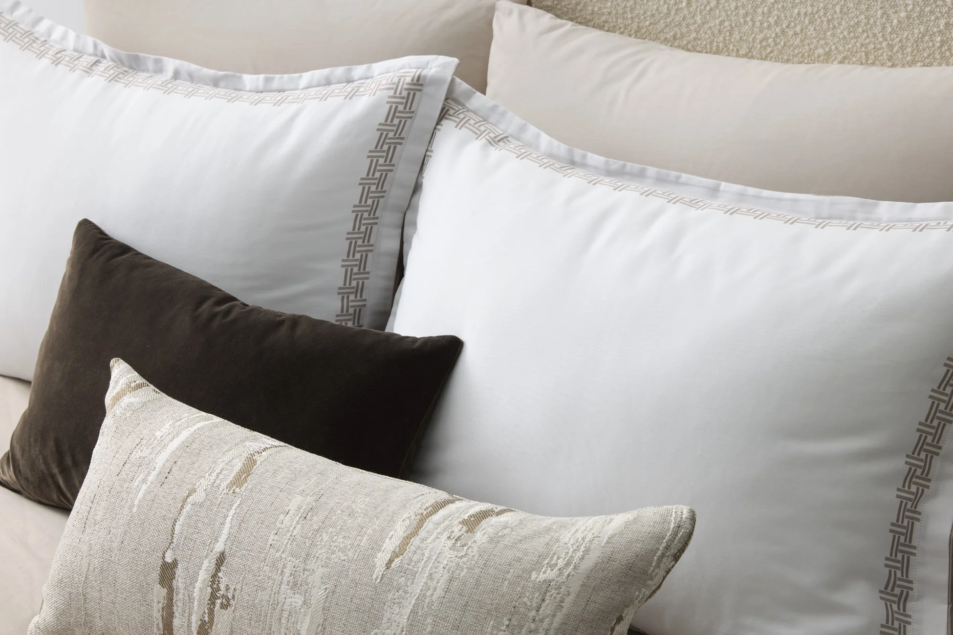 DH Hatch Linen Set 4PC - Image 4