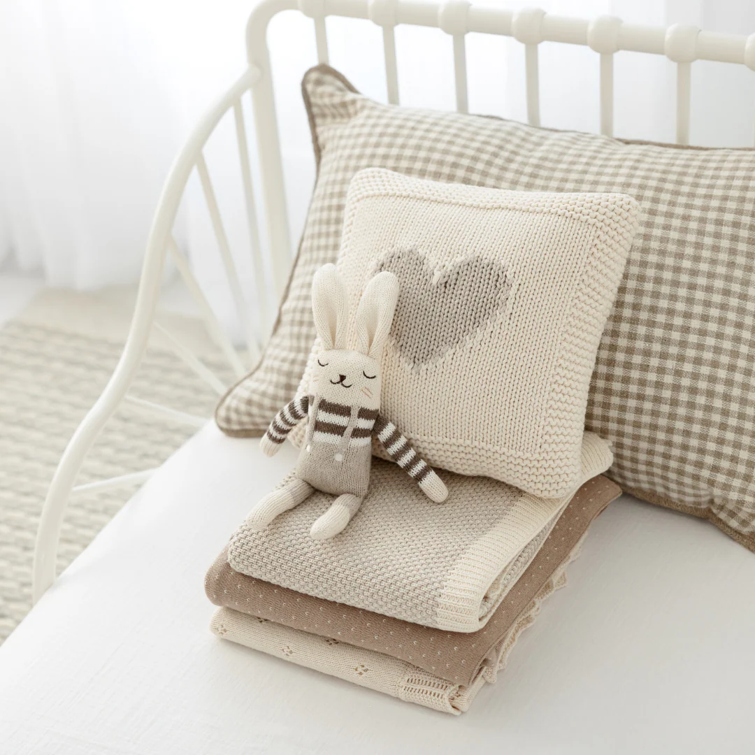 DH Knitted Bunnies - Image 4