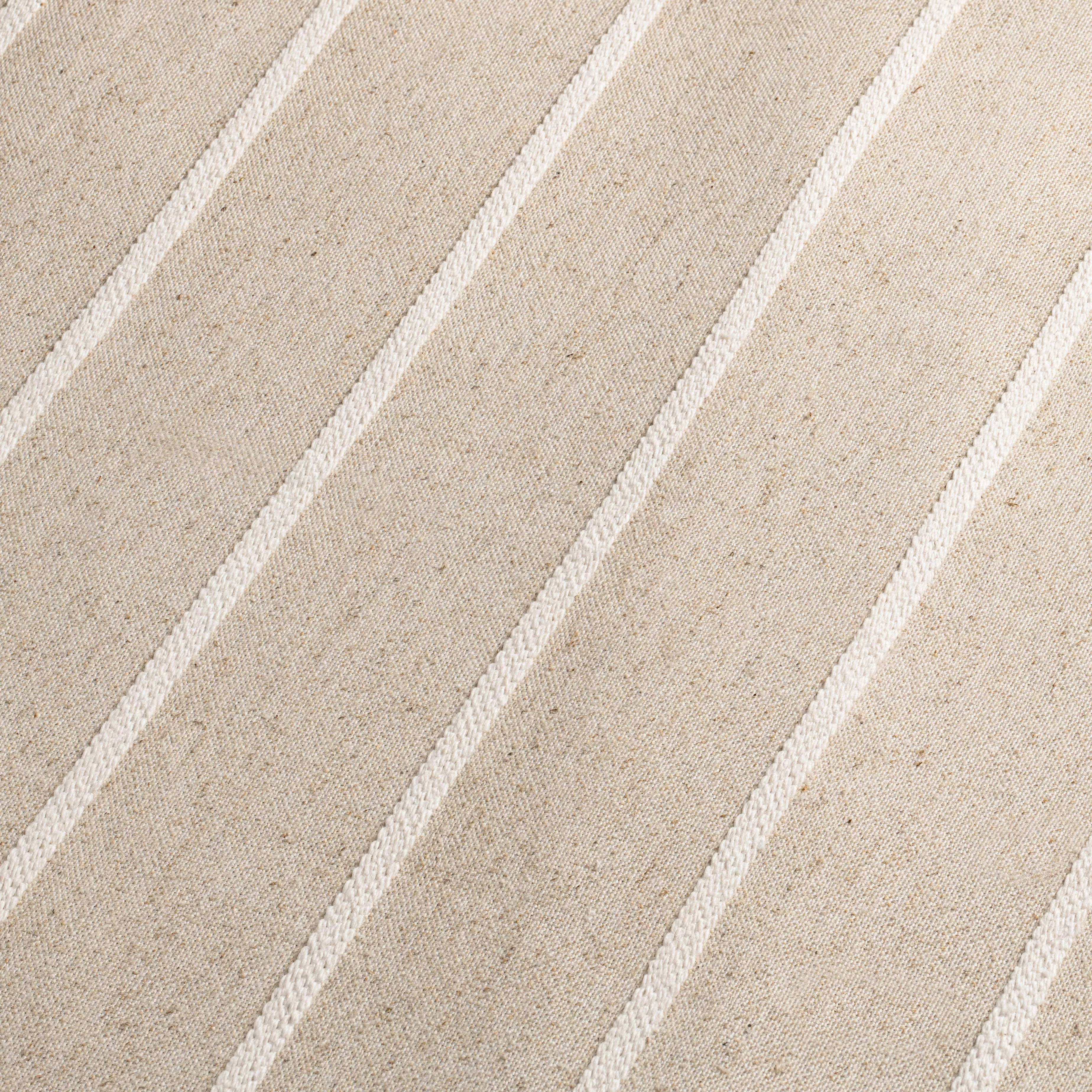 DH Striped Darwinia Tablecloth - Image 4