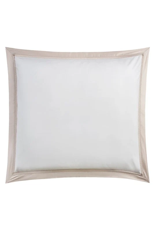 Escada Sham - Image 6