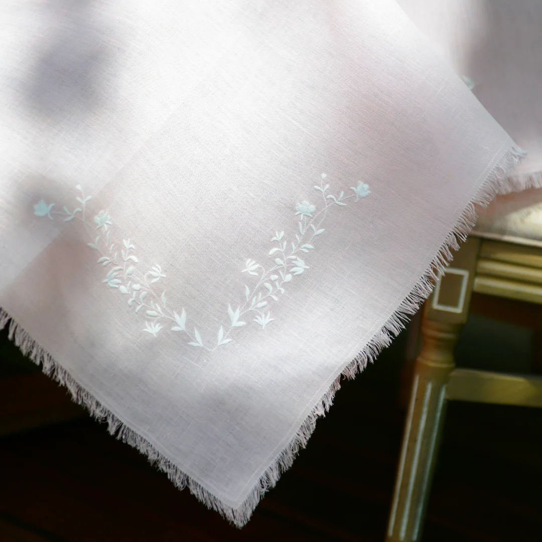 Pink Frayed Meadow Tablecloth - Image 3