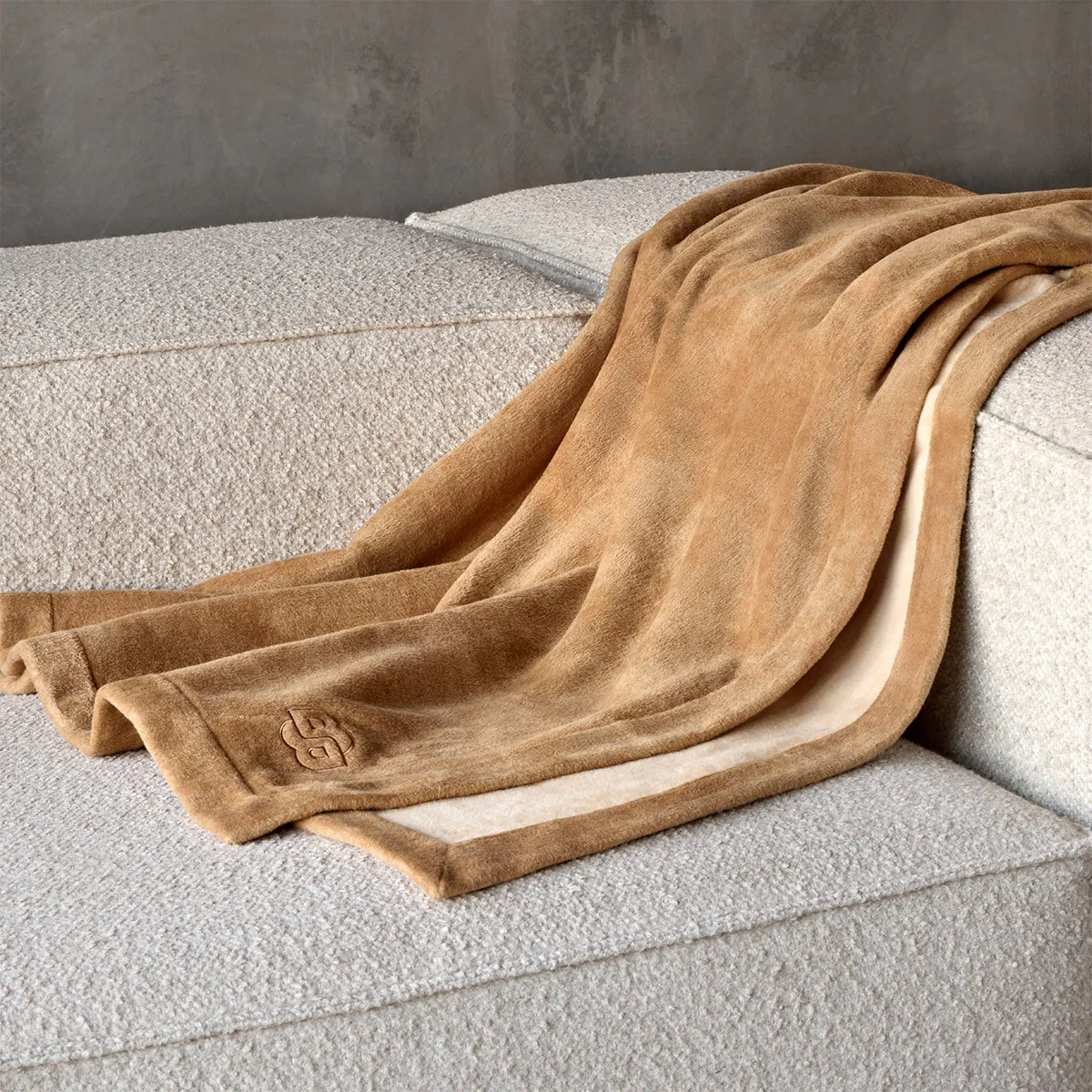 Hugo Boss Reverso Throw - Image 2