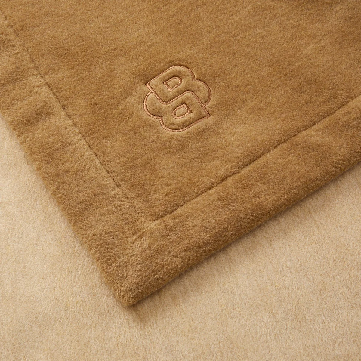 Hugo Boss Reverso Throw - Image 3