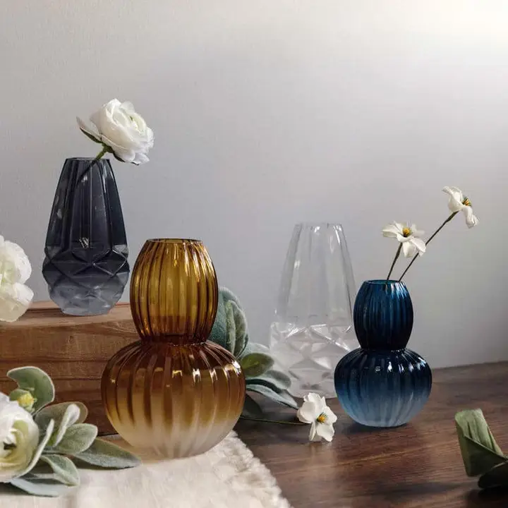 Ridged Frosted Vase - Image 3