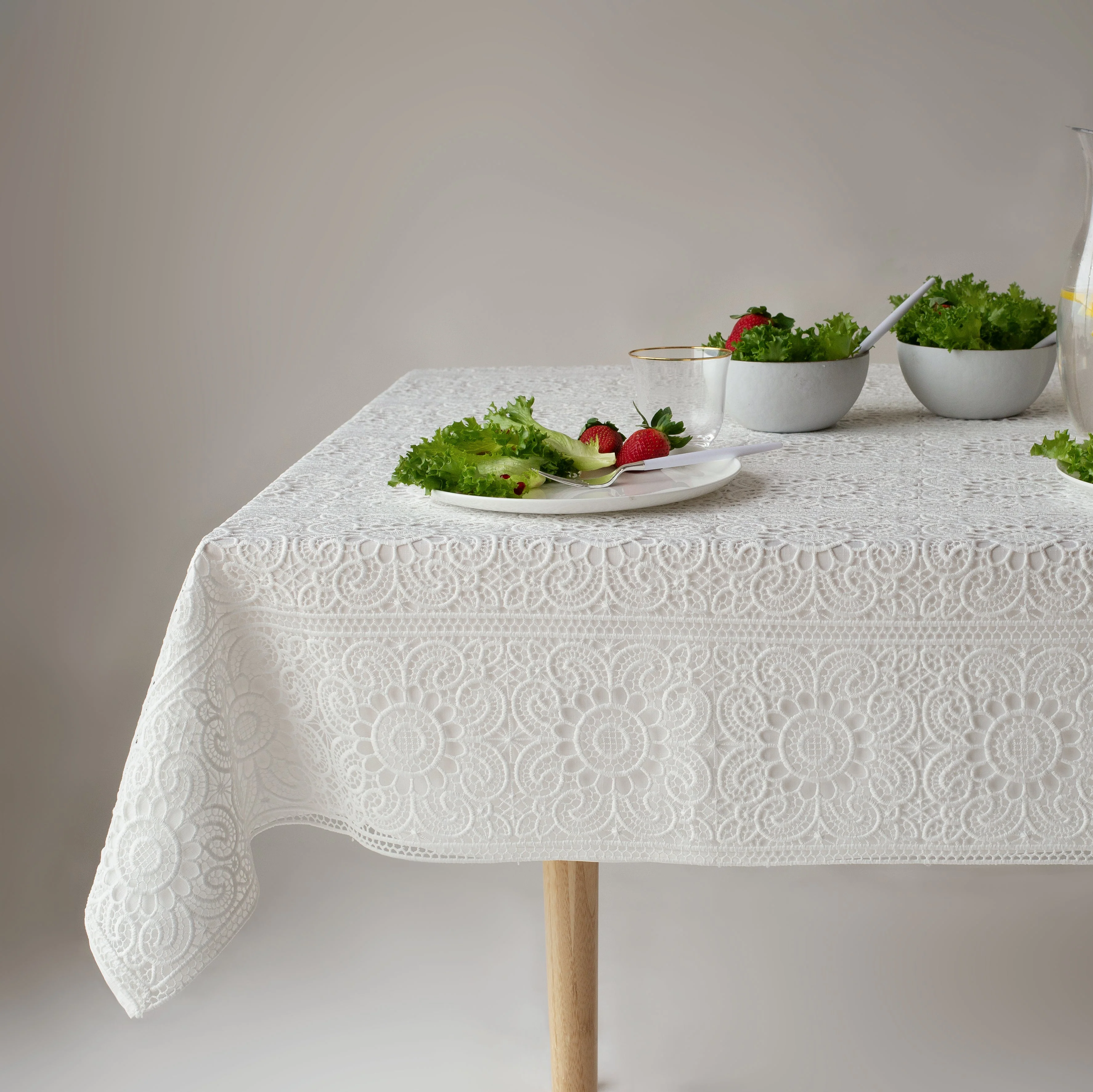 Rosette Tablecloth - Image 2