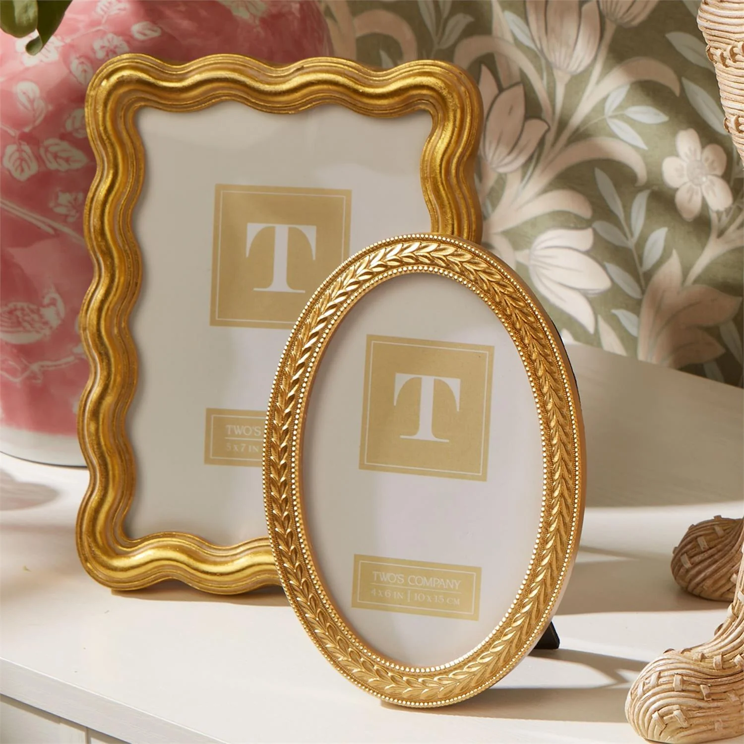 Set Of 2 Laurel Wreath Gold Oval Photo Frame - Image 5