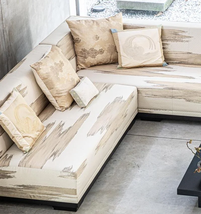 Sferra Kori Cushion - Image 2