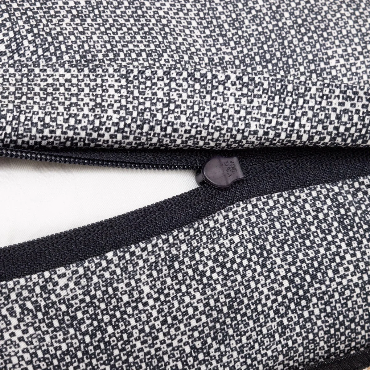 Hugo Boss Taman Sham - Image 4