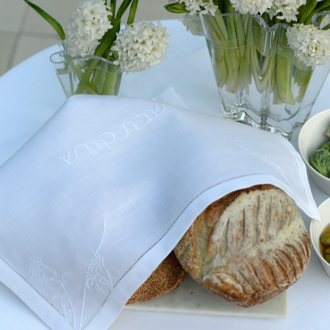 Blanc Vines Challah Cover