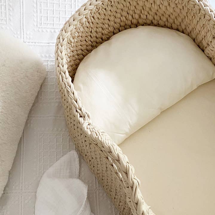 Woven Basket Bassinet - Image 5